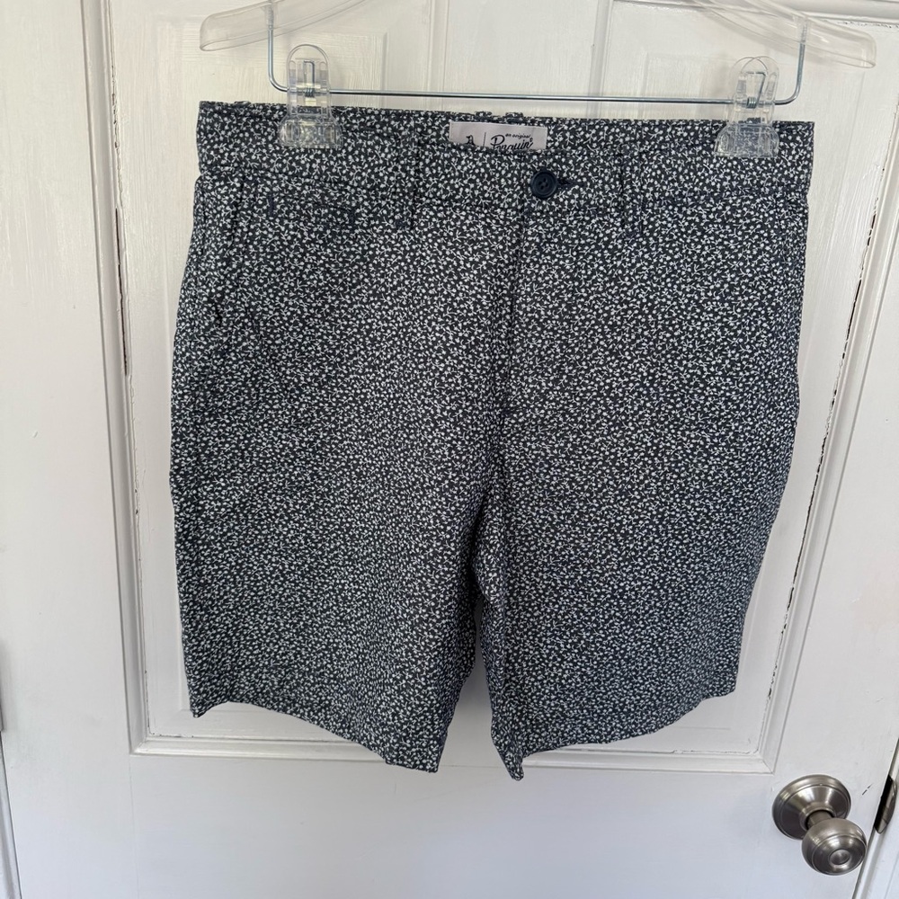 EUC Women’s Original Penguin Blue & White Flat Front Bermuda Shorts Sz 29 (Med)